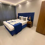 Big Peace Suites & Hotel